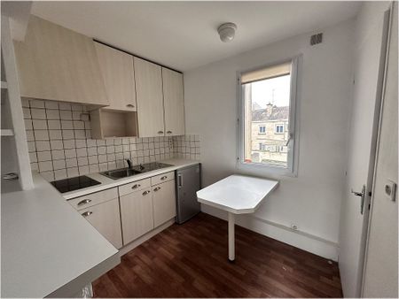 1 Pièce bis Centre ville – - Photo 2