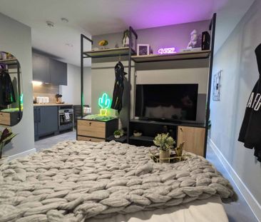 3 Bed Duplex Apartment - Photo 6