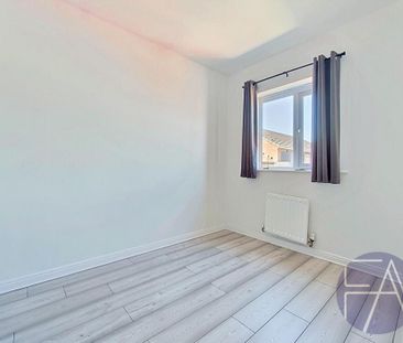 3 bedroom terraced house to rent - Photo 3