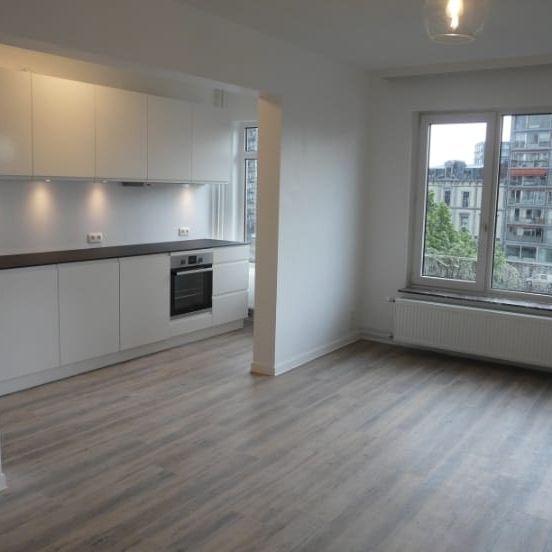 Appartement te huur - Photo 1