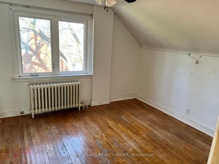 Detached Home For Lease | E8128458 - Photo 2