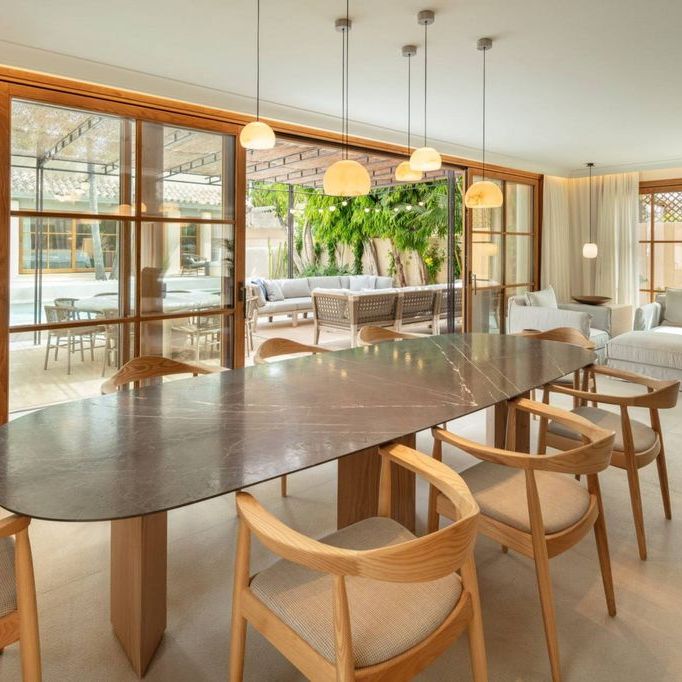 5 bedroom luxury Villa for rent in Marbella, Spain - Photo 1