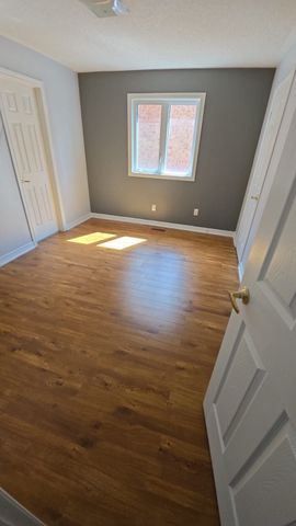 For Lease - 300 Wrigglesworth Crescent, Milton, Ontario - Photo 5