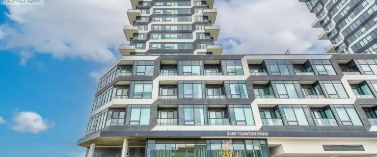 1120 - 2489 TAUNTON ROAD | 1120 - 2489 TAUNTON ROAD, Oakville - Photo 1
