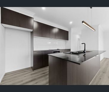 Modern Comfort & Practical Living in a Well-Designed Home - Brand N... - Photo 4