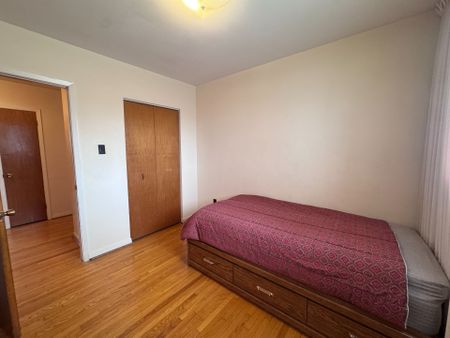 For Lease - 300 DRIFTWOOD Avenue Unit# UPPER, Toronto, Ontario - Photo 3