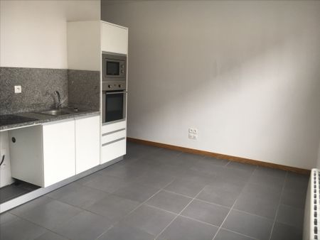 Location Appartement 2 pièces 35m² - Photo 4