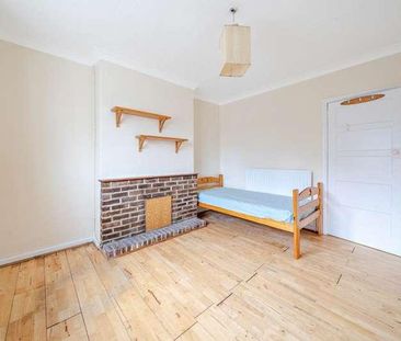 Slough, Berkshire, SL1 - Photo 5