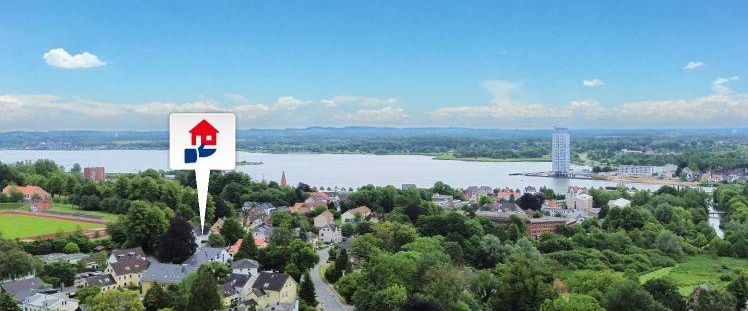 Mit Schleiblick- Stilvolle Dachgeschosswohnung zentral in Schleswig - Foto 1