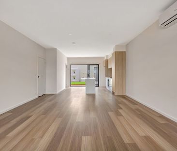 Space, Style & Everyday Ease - Photo 1