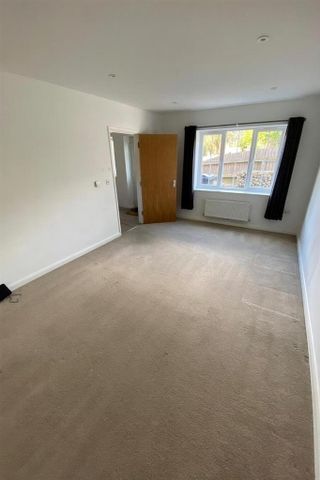 3 bedroom end of terrace house to rent - Photo 4