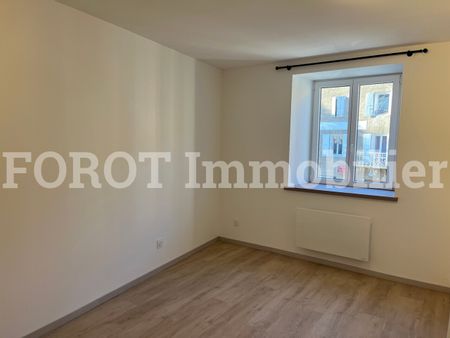 Location Appartement 2 pièces 47m² LAMASTRE 07270 - Photo 3