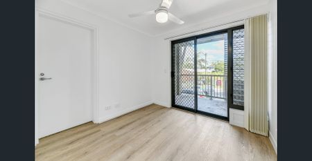 RENOVATED SELF-CONTAINED STUDIO IN THE HEART OF NUNDAH - Photo 2