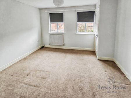 3 bedroom terraced house to rent - Photo 2