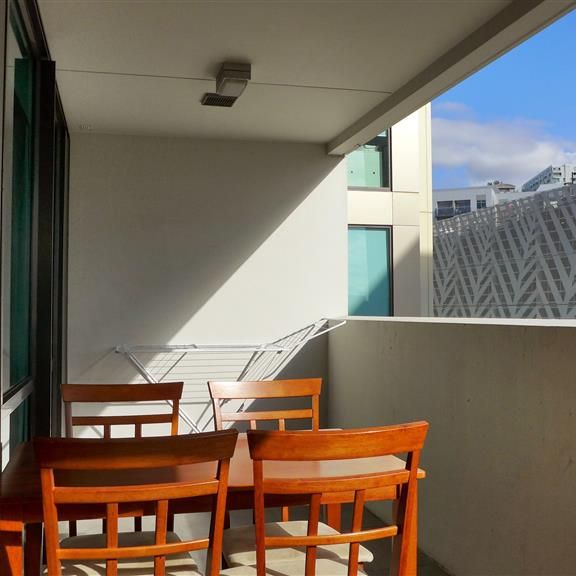 CITY CENTRE - Dockside Cutie - Photo 1