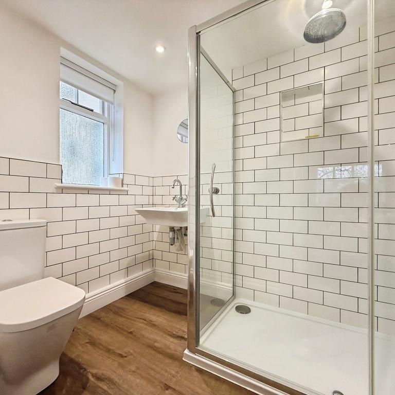 5 bedroom house to rent - Photo 1