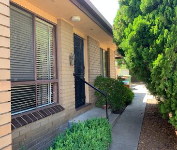 PRIME POSITION AT THE BACK OF THE BLOCK - Photo 5