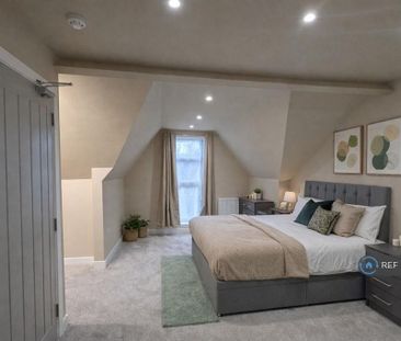 1 bedroom in a house share to rent - Photo 3