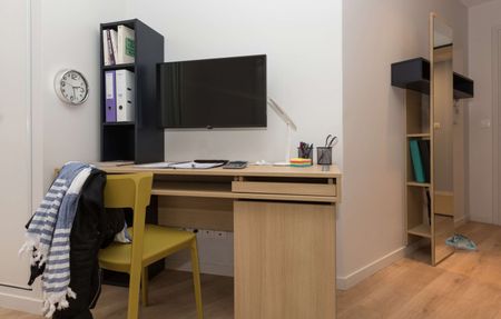 Studio de 18 à 19m² meublé et équipé - Photo 3