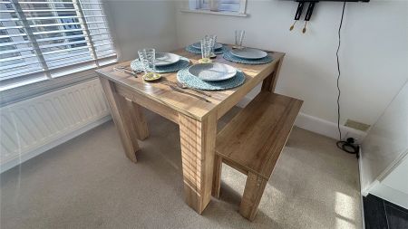 Sunnylands Avenue, Bournemouth, Dorset, BH6 flat to rent - Photo 2