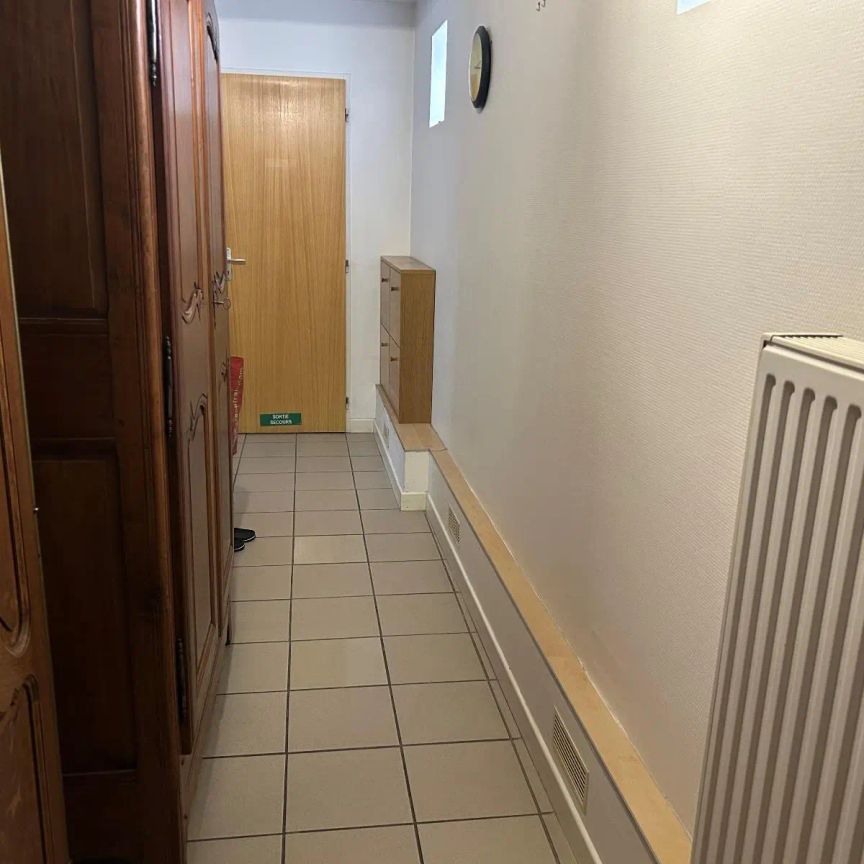 Appartement à louer 5 pièces 152.7m² - Photo 1