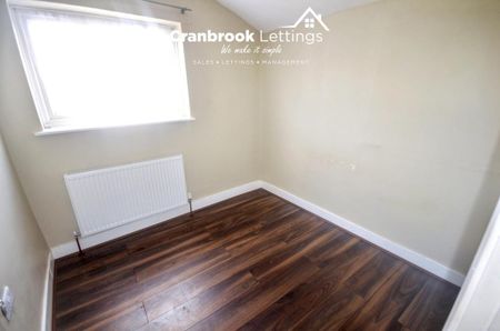 3 bedroom terraced house to rent - Photo 4