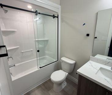 For Lease - 13 Keystone Trail, Welland, Ontario - Photo 3