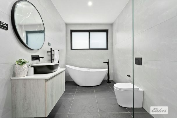 Step into Luxury - Photo 1