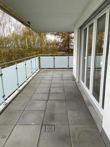 Grosse 4.5 Zimmer-Wohnung mit grossem Balkon - Photo 3