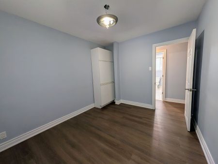 For Lease - 9 Hiley Avenue, Ajax, Ontario - Photo 3