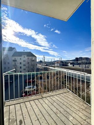 1.MONAT MIETFREI I AB SOFORT VERFÜGBAR I BALKON ZUM INNENHOF I BODENEBENE DUSCHE I HAUSTIERE WILLKOMMEN I TOP KÜCHE I PROJEKT WOHNEN - Photo 1