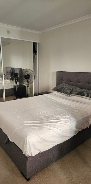 Surry Hills - Photo 1