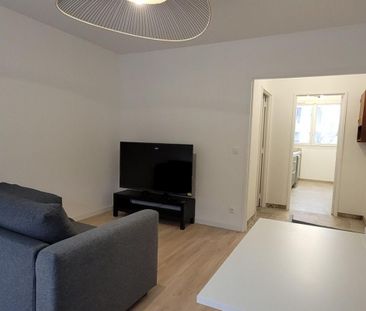 Location Appartement 2 pièces Meublé 44m² ISSY LES MOULINEAUX 92130 - Photo 2