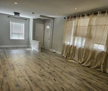 For Lease - 21 Highland Park Boulevard, Markham, Ontario - Photo 3