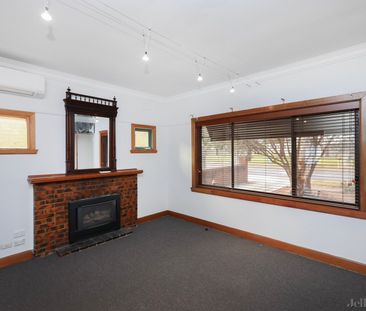 19 Gloucester Street, Reservoir - Photo 4