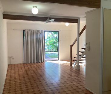 Coastal Villa Living in the Heart of Torquay - Photo 1