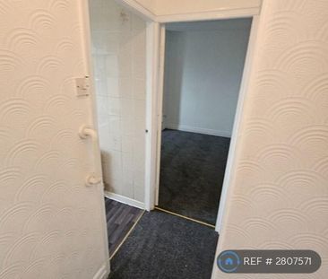 2 bedroom semi-detached house to rent - Photo 2