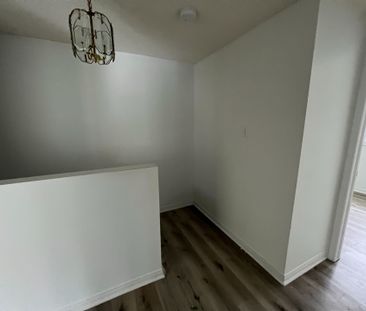 For Lease - 70 Chapman Court Unit# 42, London North, Ontario - Photo 4