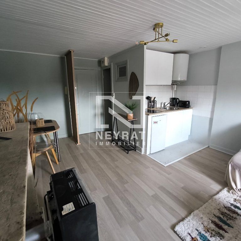 Location Appartement 1 pièce Meublé 22m² CHALON SUR SAONE 71100 - Photo 1