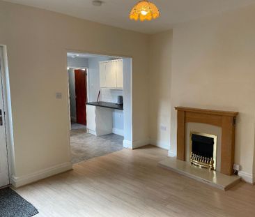 2 Bedroom End Terraced House To Rent - Photo 3