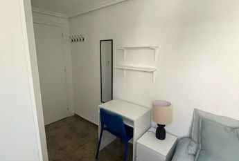 Carrer San Edesio, Manises, Valencian Community 46940