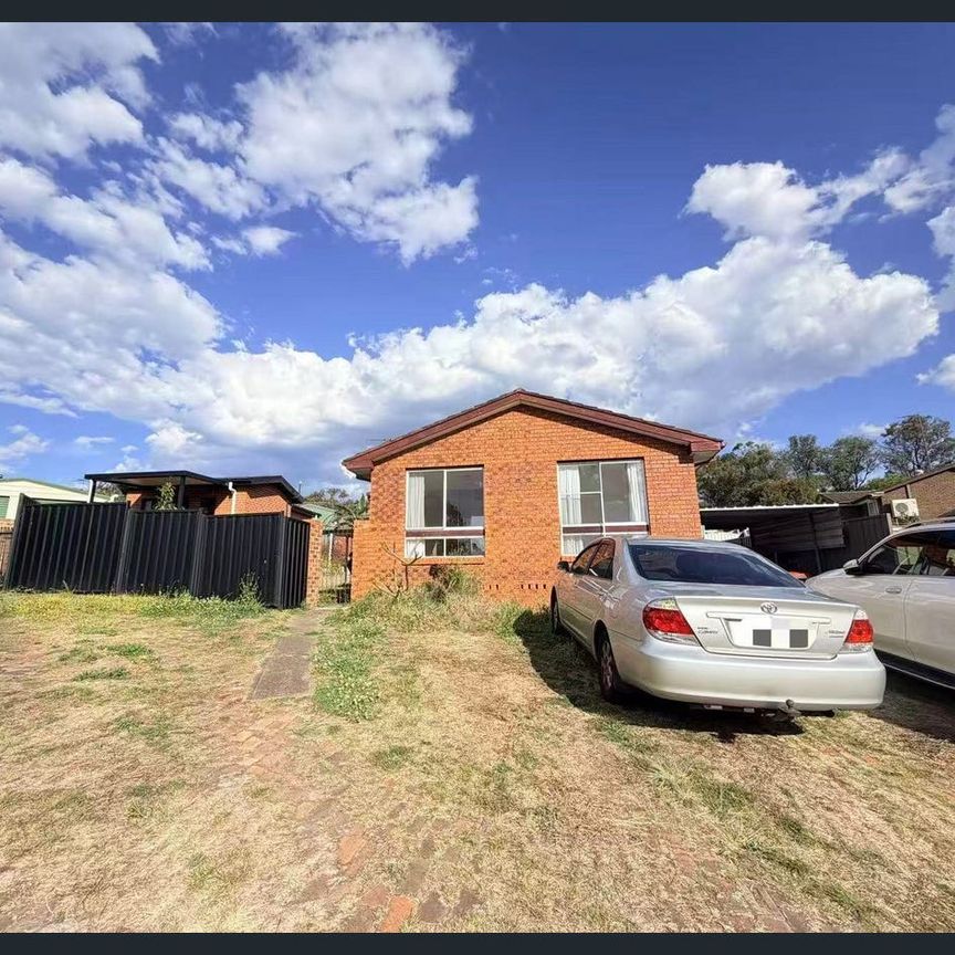 Spacious Family Home in Eschol Park - Photo 1