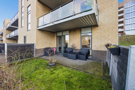 <b>Topklasse 3-værelses lejlighed med terrasse, have og egen parkeringsplads</b><br> - Foto 4