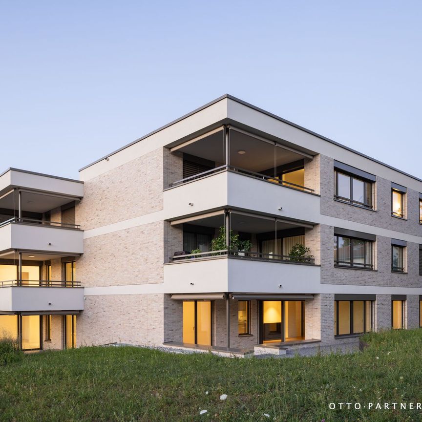 Moderne 4.5-Zimmer Neubauwohnung mit Gartensitzplatz - Photo 1