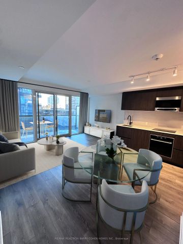 117 Broadway Avenue #403 - Photo 2