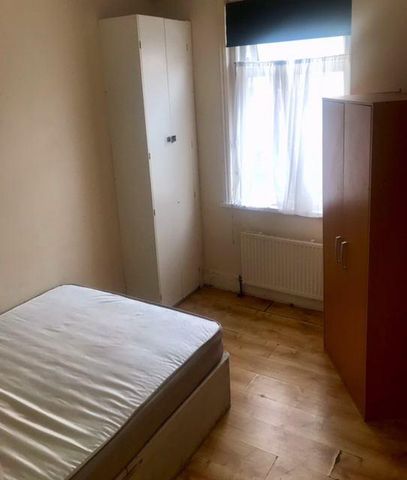 5 bedroom terraced house to rent - Photo 3