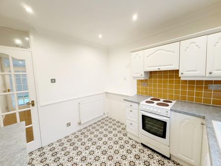 The Willows, Sedgefield, Stockton-On-Tees - Photo 5