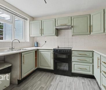 4 bedroom terraced house to rent - Photo 5