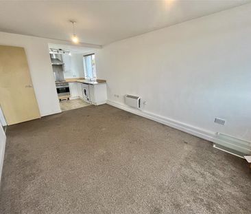 Noel Street - Photo 2