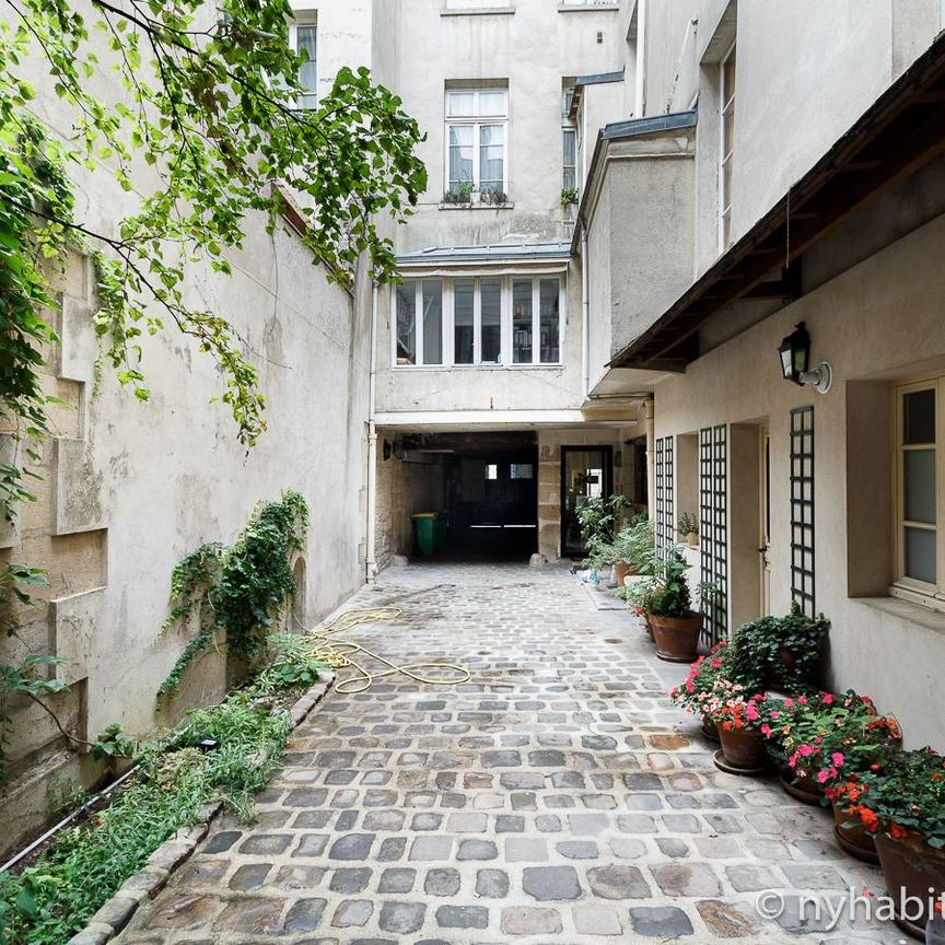 Logement à Paris, Location meublée - Photo 1